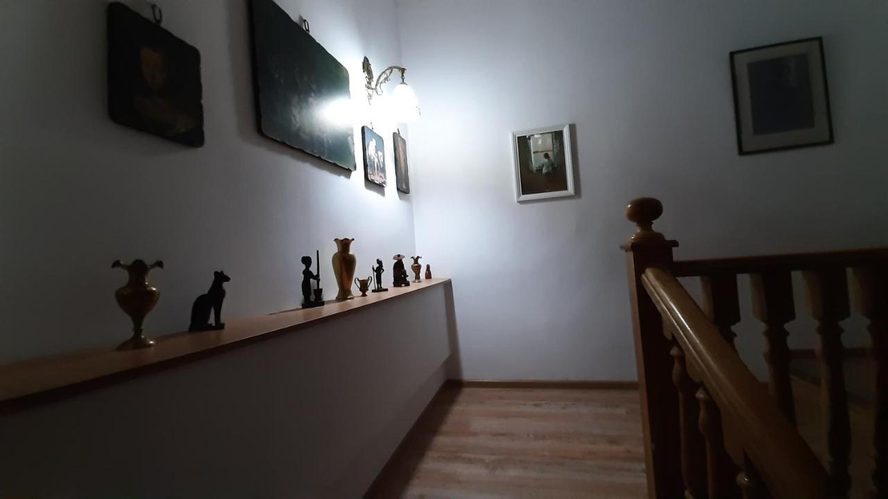 Victoria Guesthouse Kutaisi Exterior photo